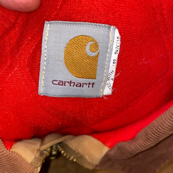 Vintage Carhart RED Quilt Lined Detroit Jacket - Picture 5 of 11